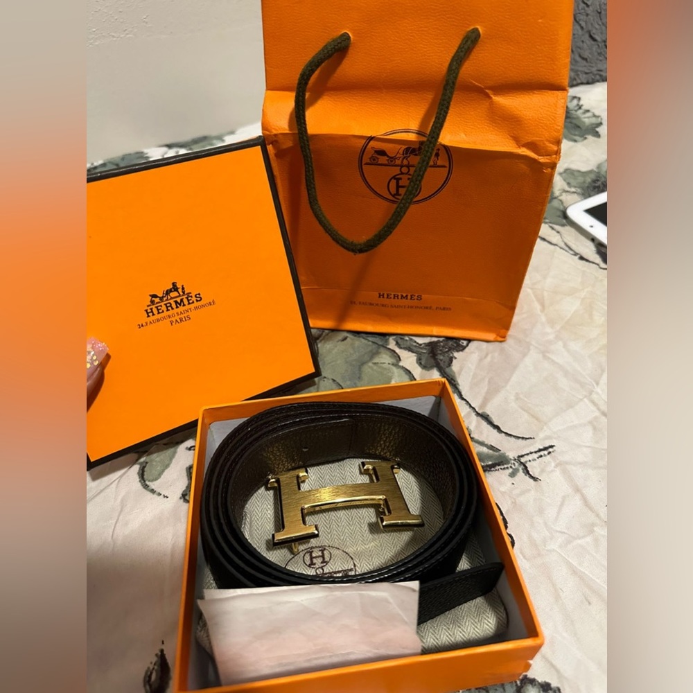 Hermes belt authentic have proof of purchase receipt  is fading
